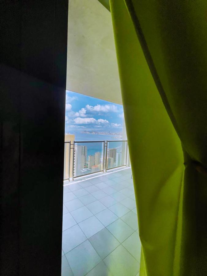 Beautiful Apartment Near Beach With Panoramic Sea-View เบนิดอร์ม ภายนอก รูปภาพ
